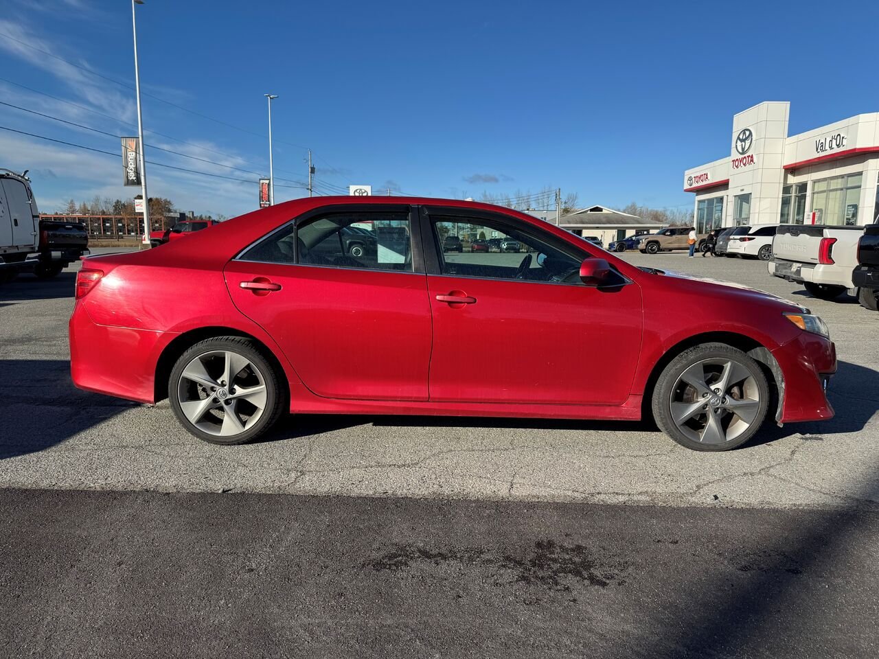 2014 Toyota Camry SE 4 cylindres Red Val-d'Or - photo #1