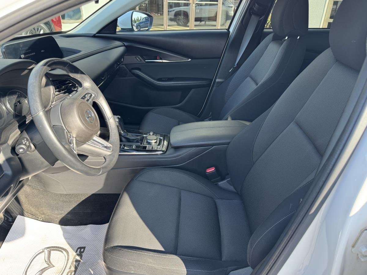 2023 Mazda CX-30 White Lac Mégantic - photo #9