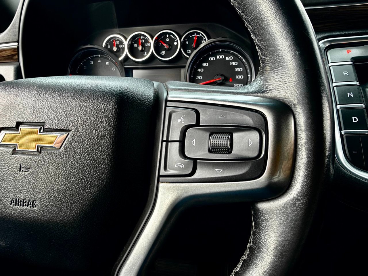 Chevrolet Tahoe 2021 Blanc Notre-Dame-des-Prairies - photo #23