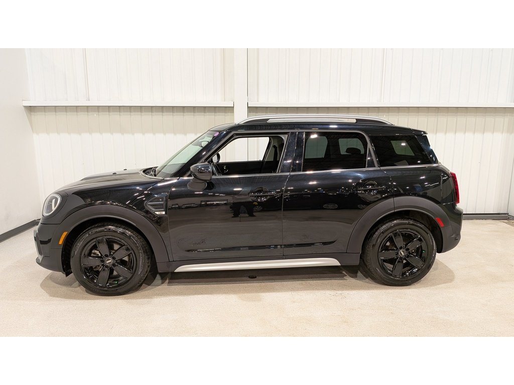 MINI Countryman Cooper ALL4 *Ltd Avail* 2023 Noir Val-David - photo #4