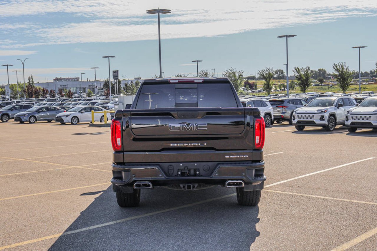 2021 GMC Sierra 1500 4WD Crew Cab 147 Denali Black Sherwood Park - photo #7
