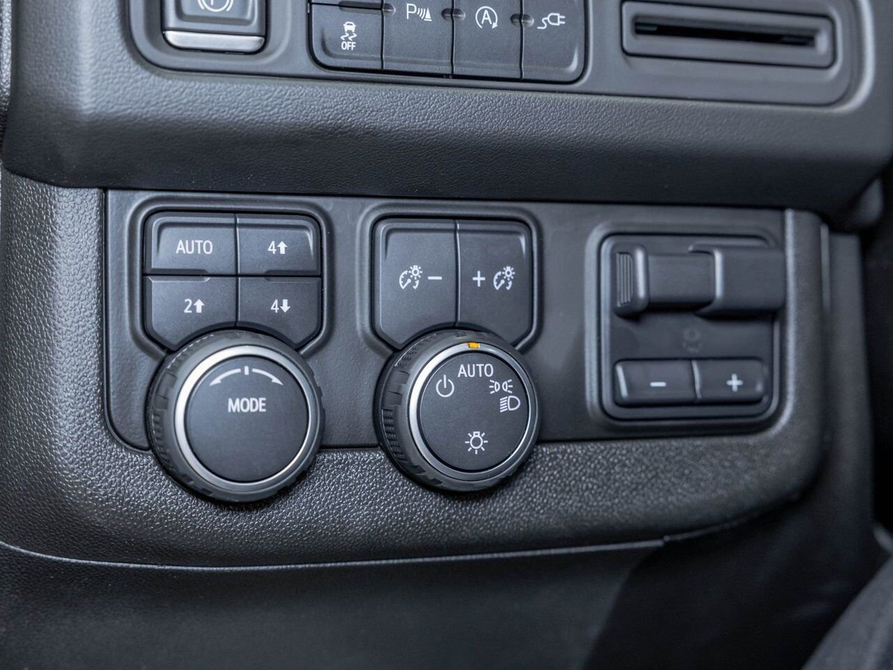 2021 Chevrolet Tahoe Z71 AWD *TOIT CUIR SIÈGES CHAUF BOSE GR REMORQ MAX Black Saint-Jérôme - photo #22