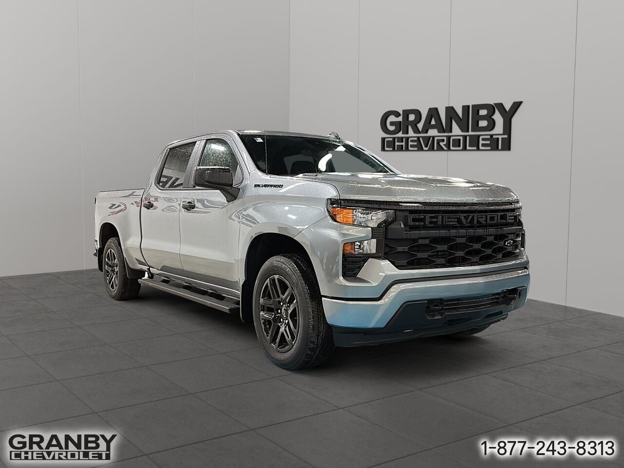 2026 CHEVROLET Silverado 1500 K1500 SILVERADO CREW CAB CUSTOM STD/BOX (1CX) | 26-0980 STERLING GREY METALLIC Granby - photo #2