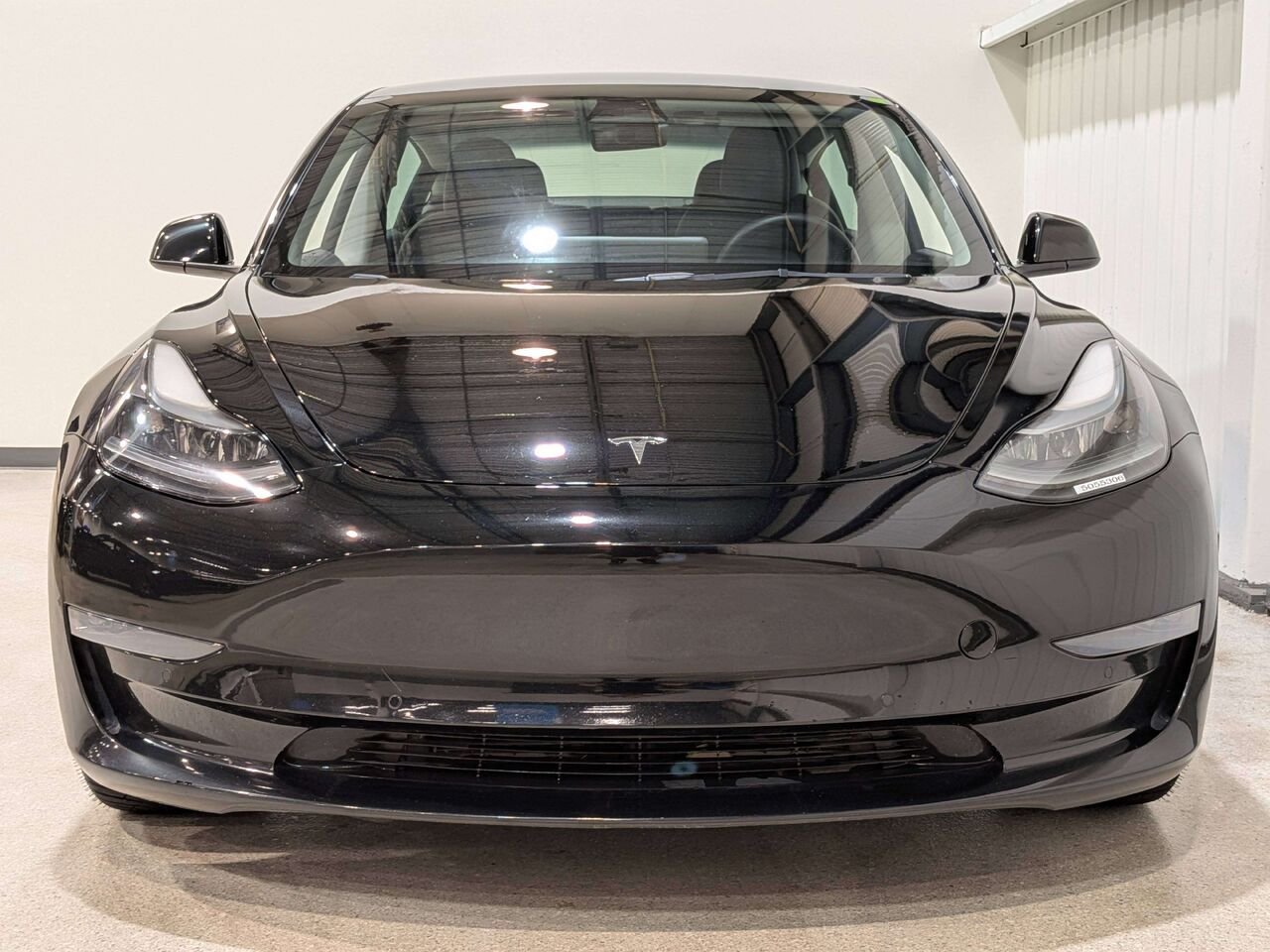 2022 Tesla Model 3 Standard Range RWD *Ltd Avail* Black Val-David - photo #3