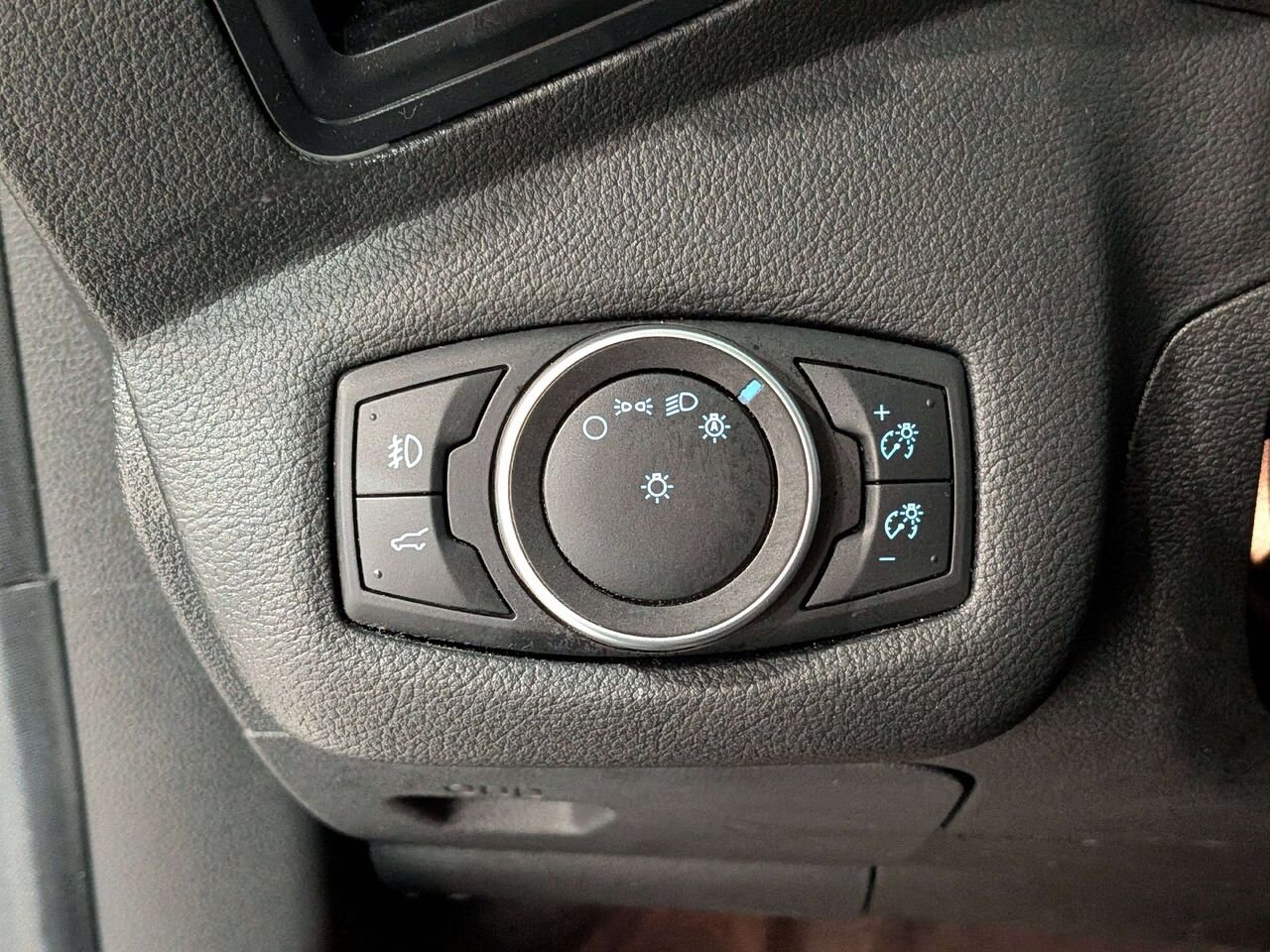 Ford Escape SE 4WD 2018 Bleu Val-David - photo #26