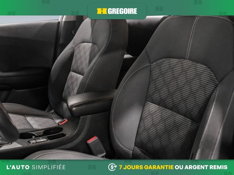 Kia Niro 821765 | L AUTO AC GR ELECT MAGS CAM RECUL BLEUTOOTH 2020 Blanc Laval - photo #13