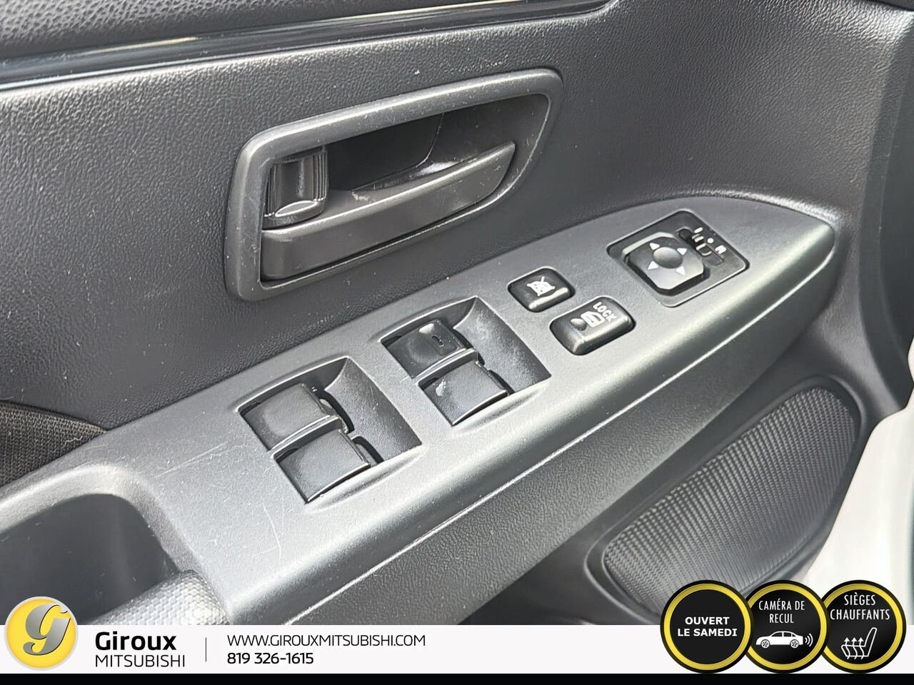 2021 Mitsubishi RVR White Sainte-Agathe-des-Monts - photo #12