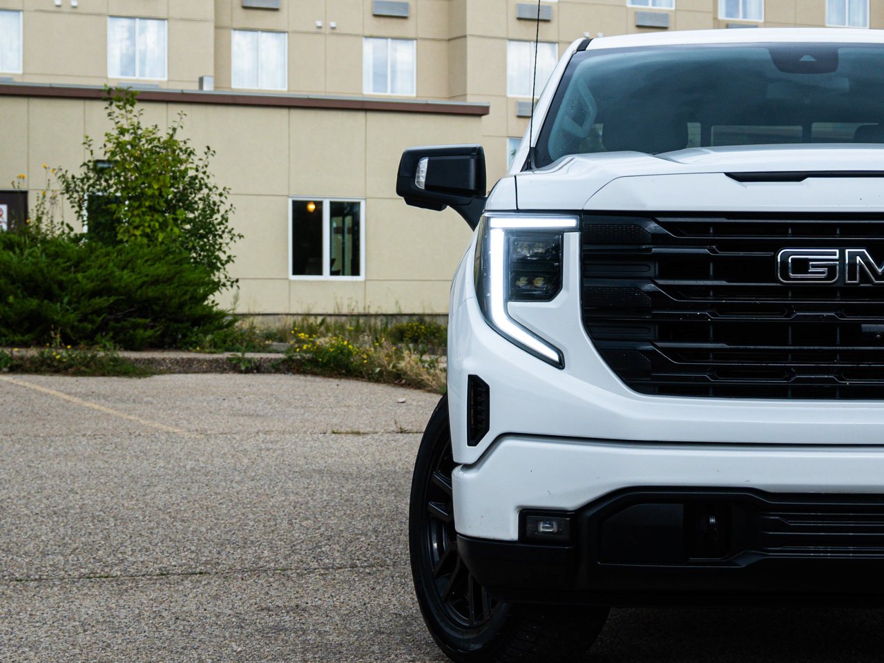 2023 GMC Sierra 1500 4WD Crew Cab 147 Elevation White Sherwood Park - photo #5