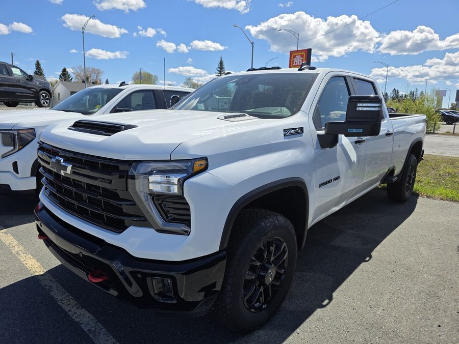 2026 Chevrolet Silverado 2500HD 2026 Summit White