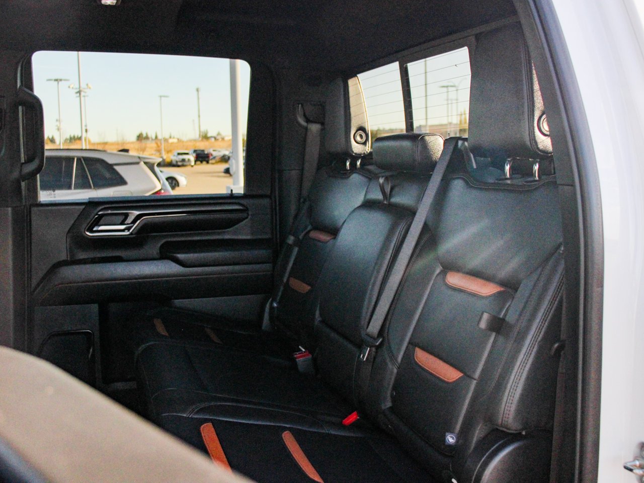 2024 GMC Sierra 3500HD 4WD Crew Cab 159 AT4 White Sherwood Park - photo #32