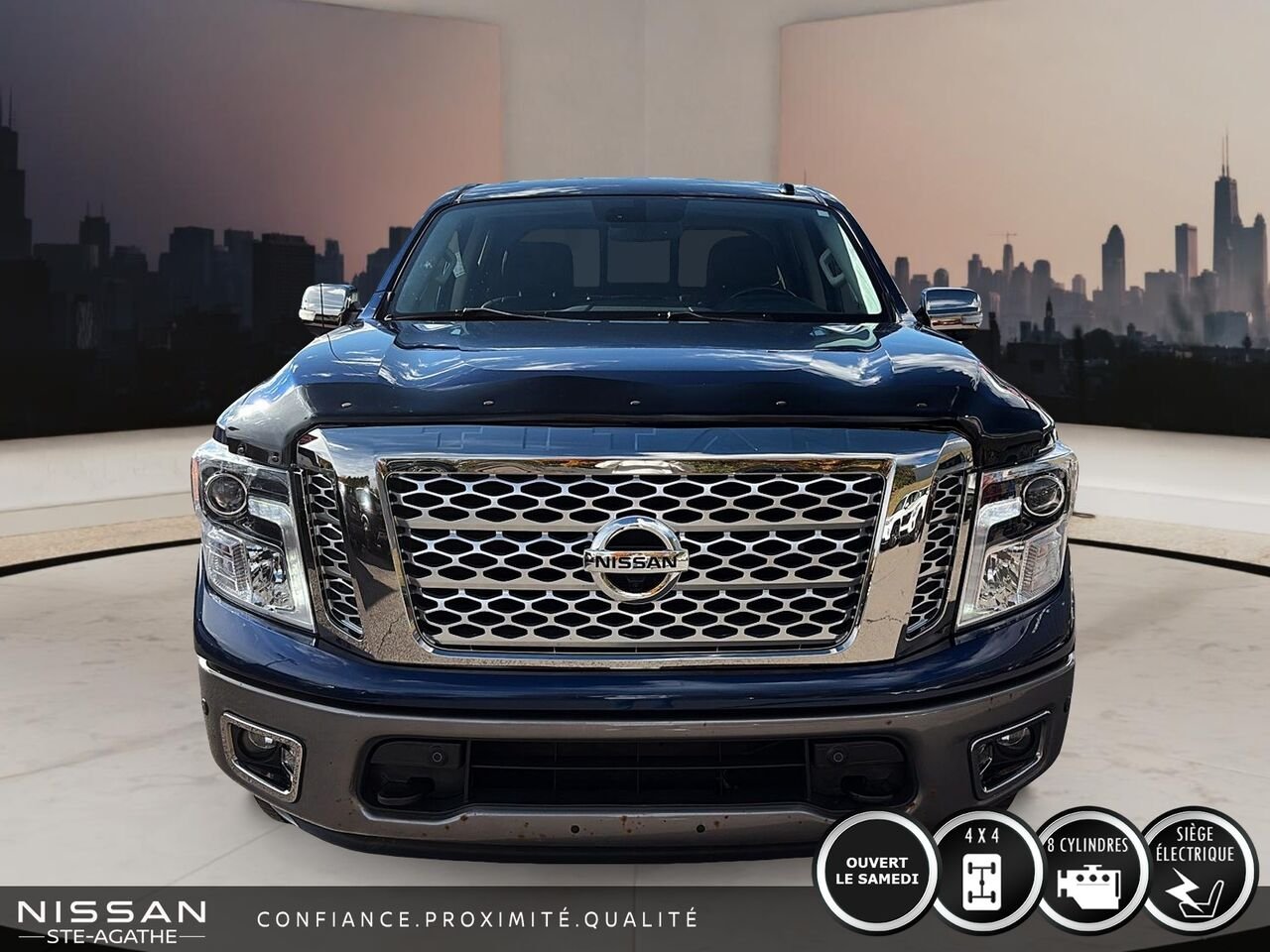 2018 Nissan Titan Platine cabine double 4x4 | BAS KILOMÉTRAGE | CAPACITÉ DE REMORQUAGE 8 500 LB Blue Saint-Jérôme - photo #1