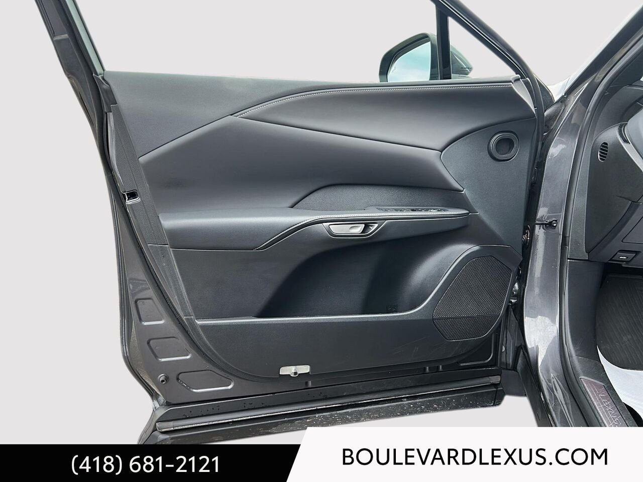 Lexus RX 20110A | RX 350h BA 2024 Gris Québec - photo #7