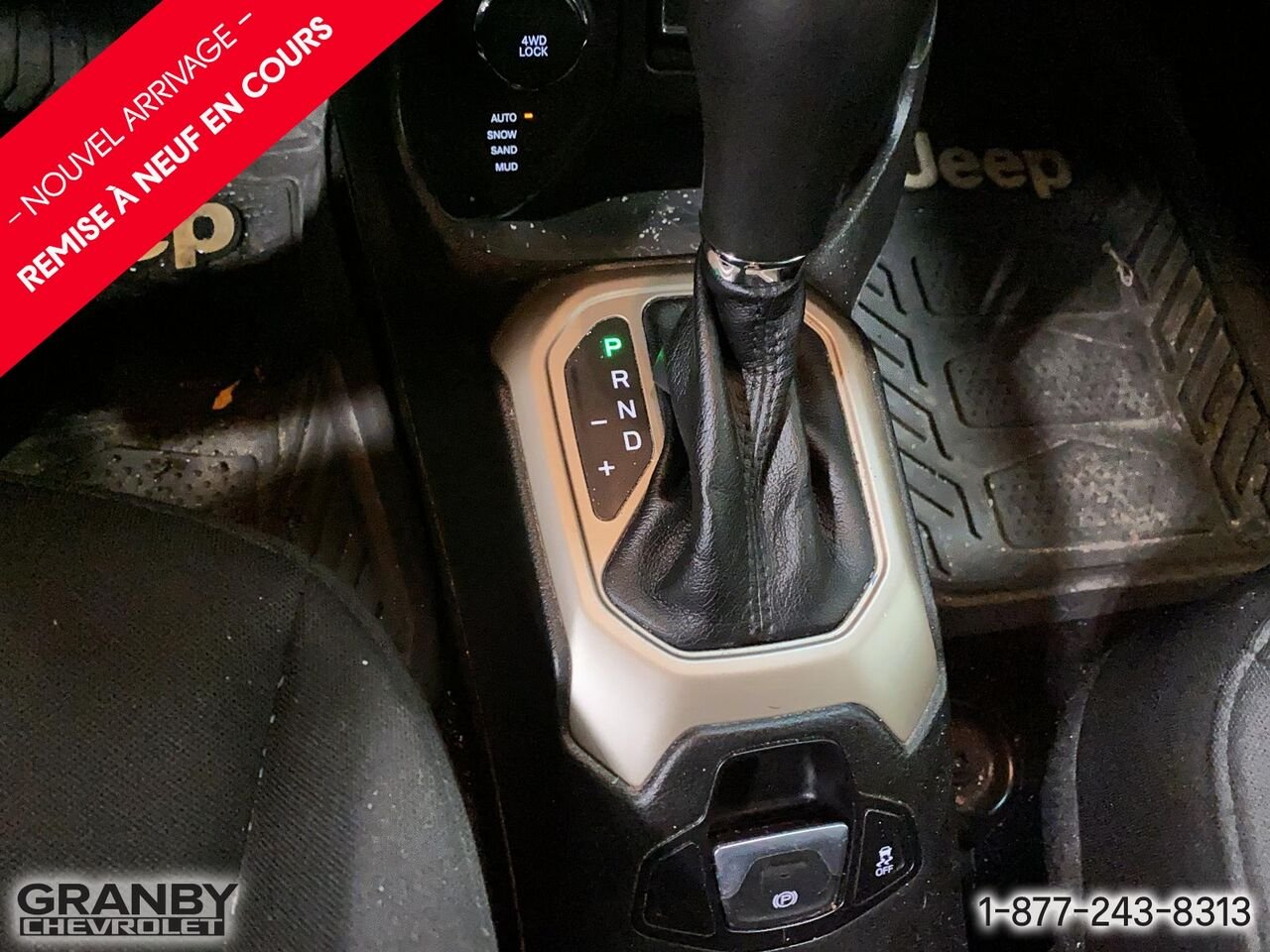 Jeep Renegade 4 RM, 4 portes, North | 25-1174A 2015 Orange Granby - photo #17