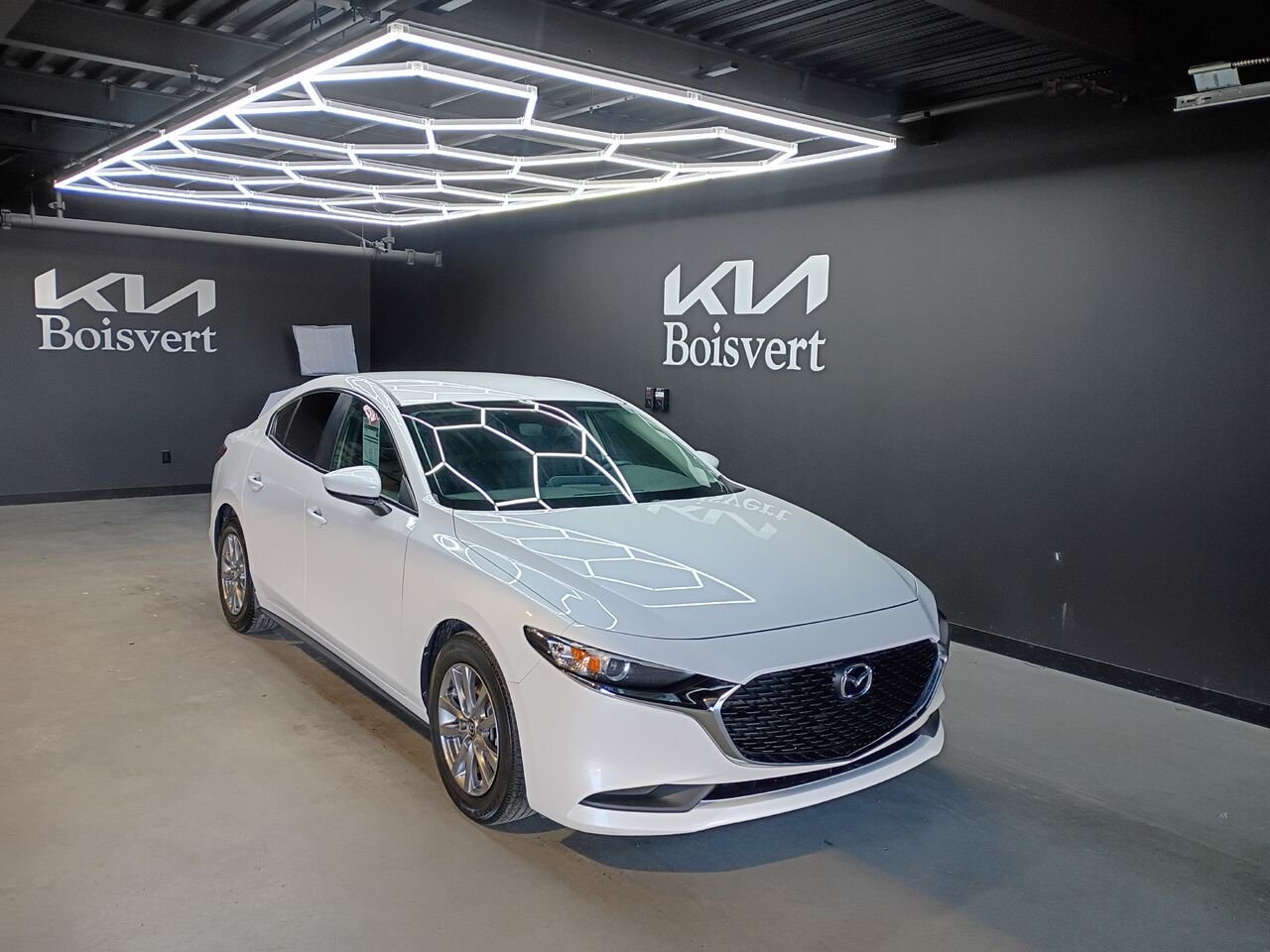 2019 Mazda Mazda3 White Blainville - photo #0