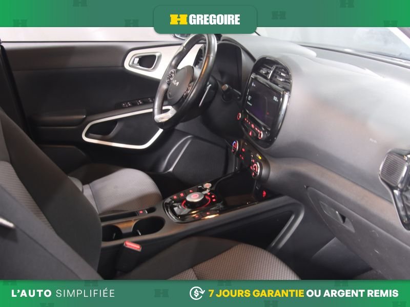 2022 Kia Soul Black Blainville - photo #30