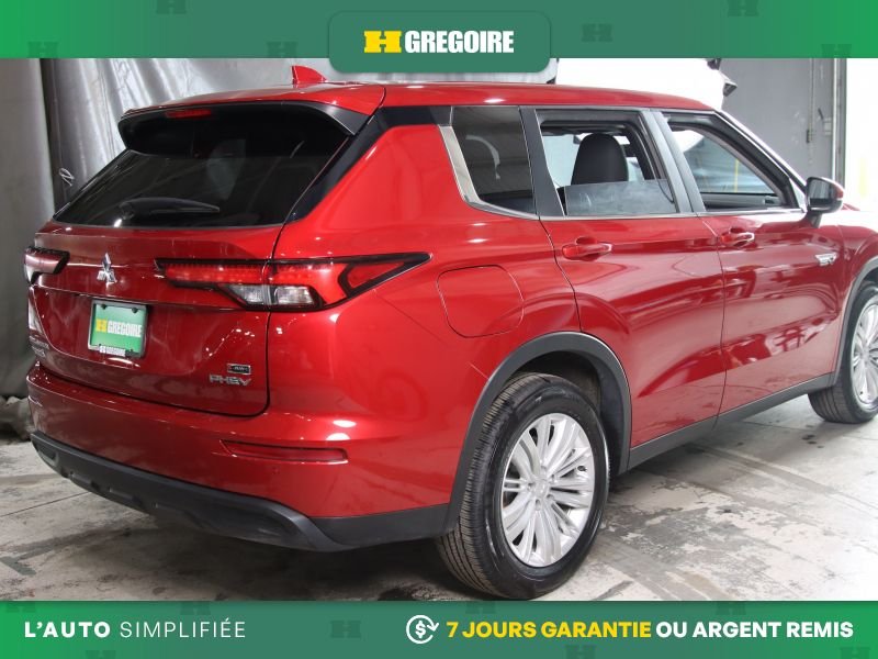 2023 Mitsubishi Outlander Plug-In Hybrid Red Blainville - photo #7