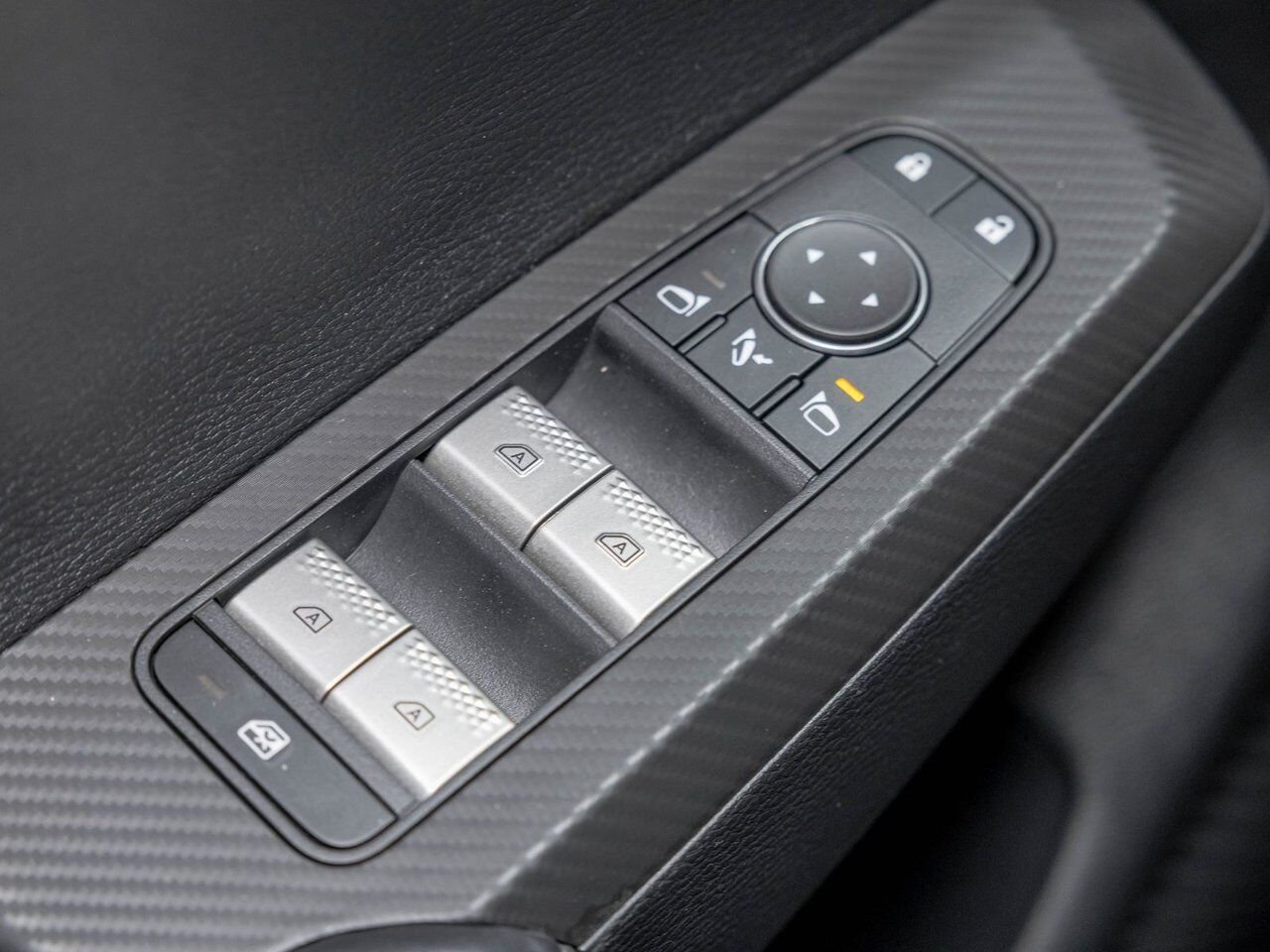 2024 Mitsubishi Outlander Plug-In Hybrid SEL AWD *TOIT* NAV CAM 360 SIÈGES CHAUFF REG ADAPT Silver Saint-Jérôme - photo #25