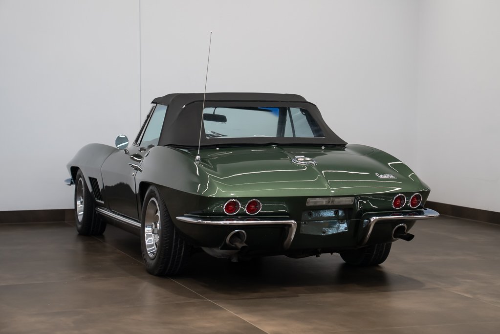 Chevrolet Corvette 1967 Vert Montréal - photo #8