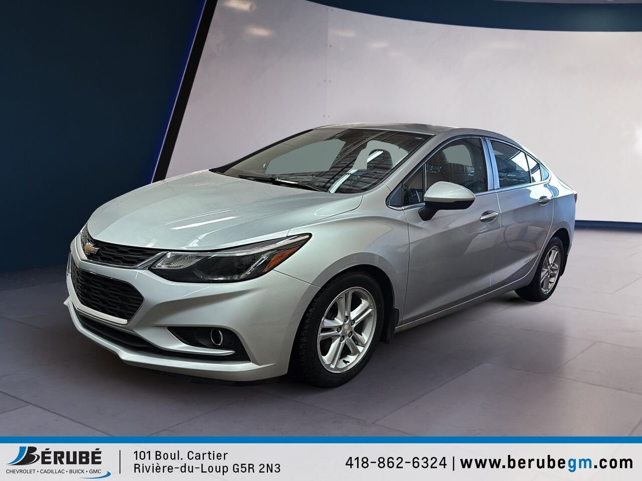 CHEVROLET CRUZE LT LT 1.6L berline 4 portes avec 1SH 2018 Argent Rivière-du-Loup - photo #0