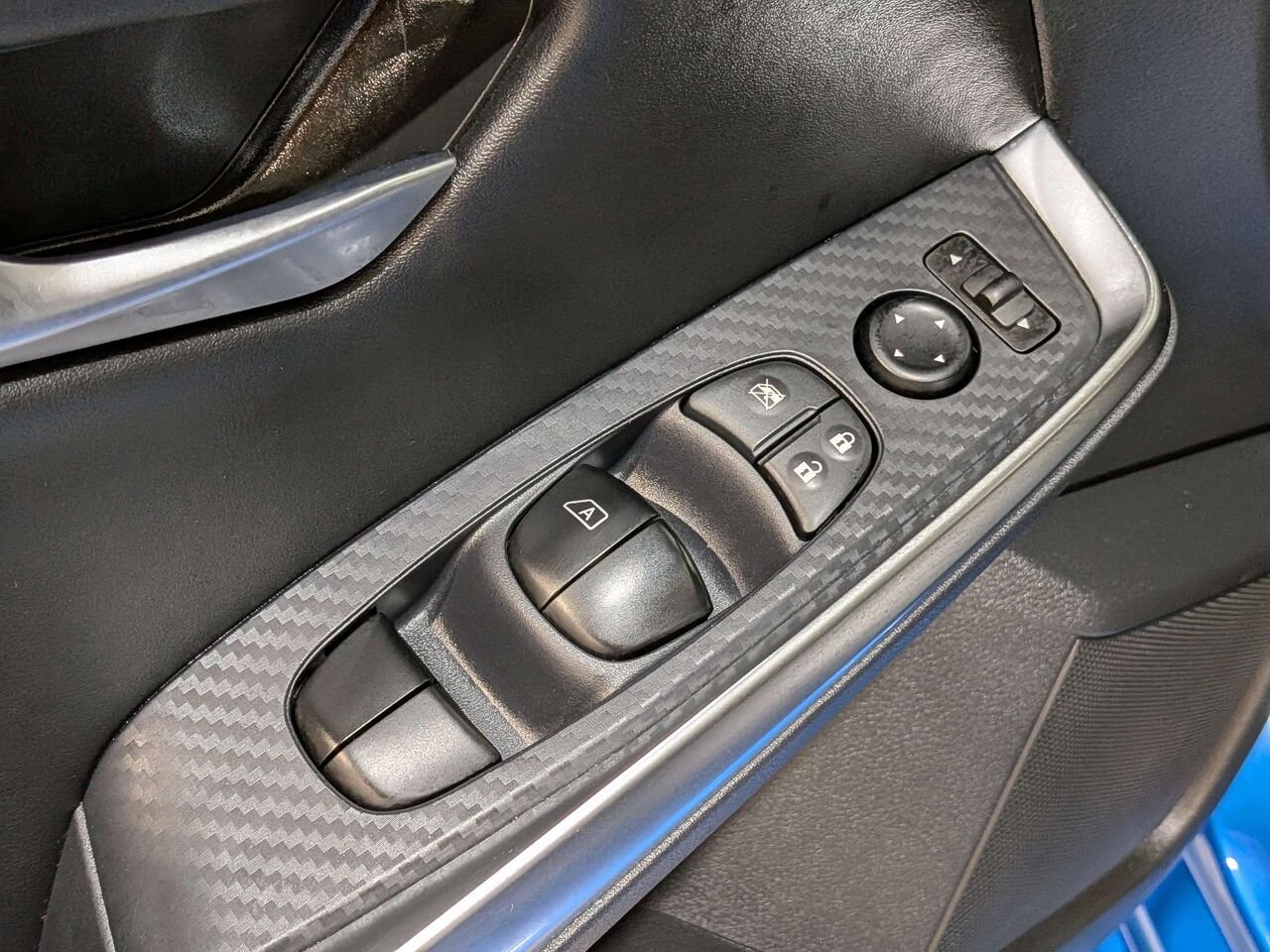 Nissan Sentra SR Manual 2024 Bleu Mirabel - photo #30