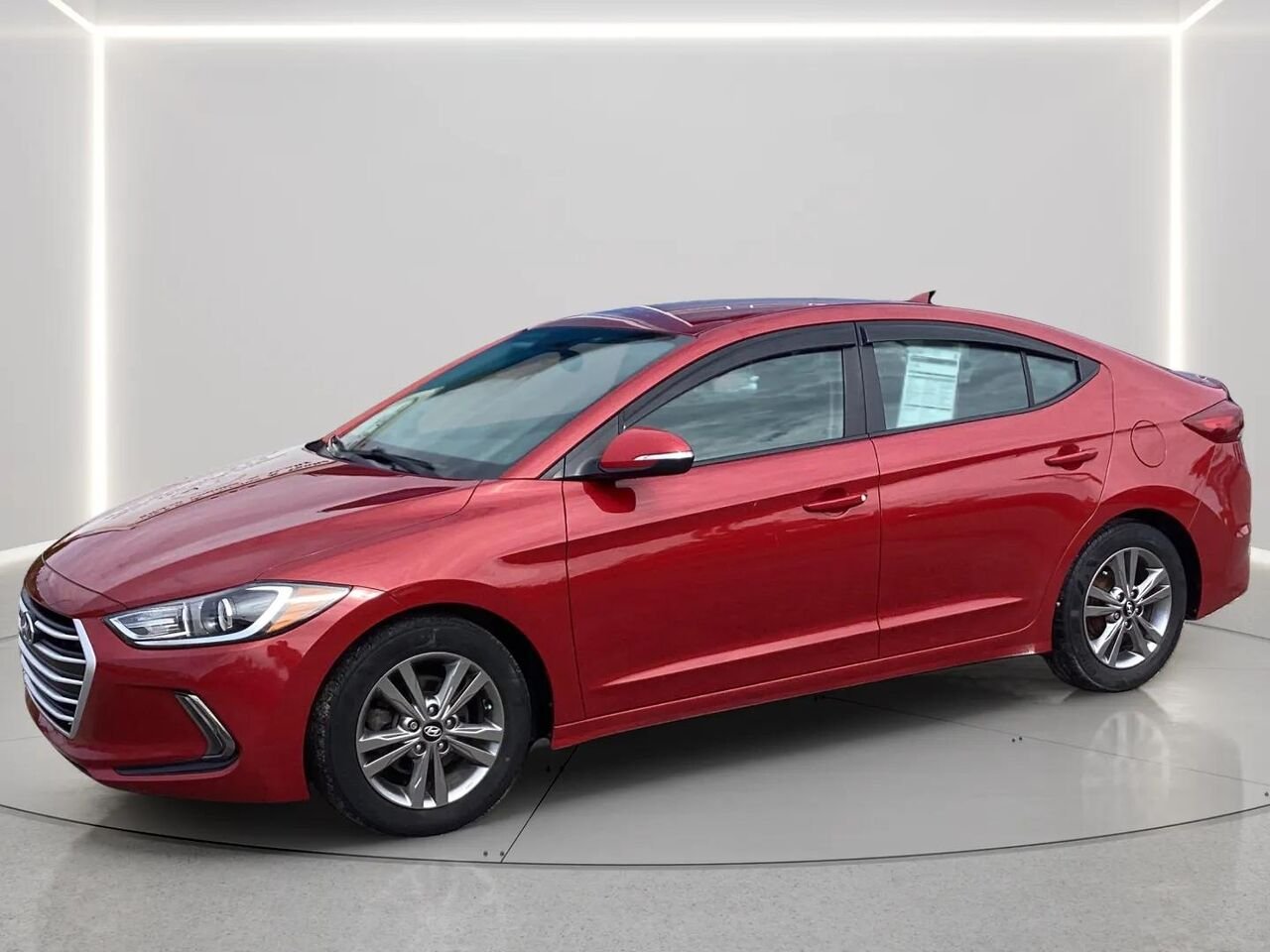 Hyundai Elantra 2018 Rouge Gatineau - photo #0