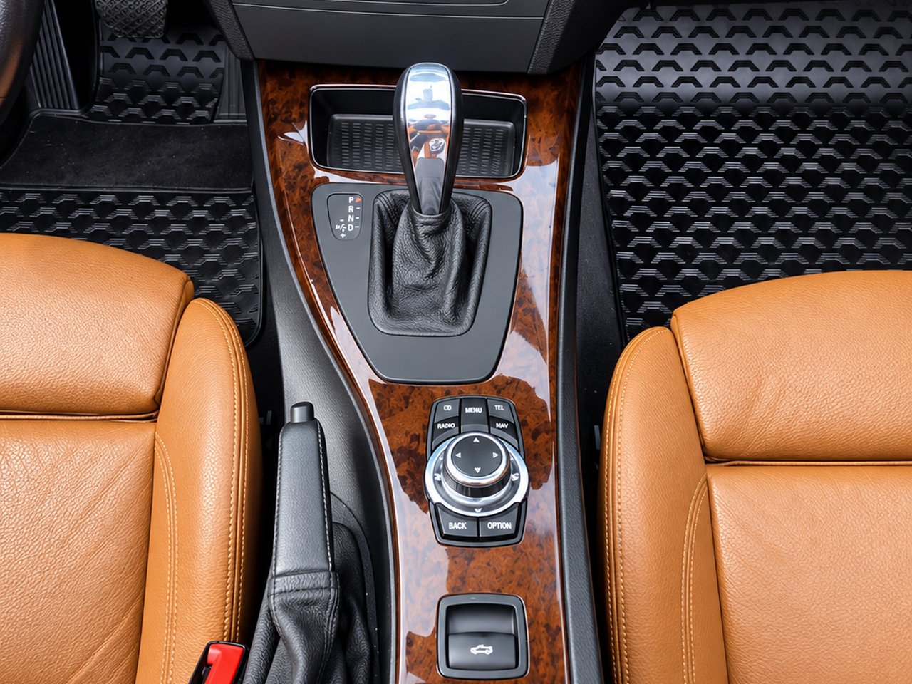 BMW 335i Convertible 2011 Blanc Granby - photo #26