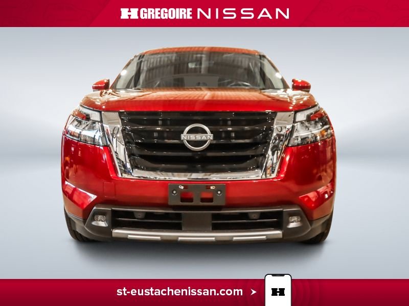Nissan Pathfinder 2024 Rouge Saint-Eustache - photo #1