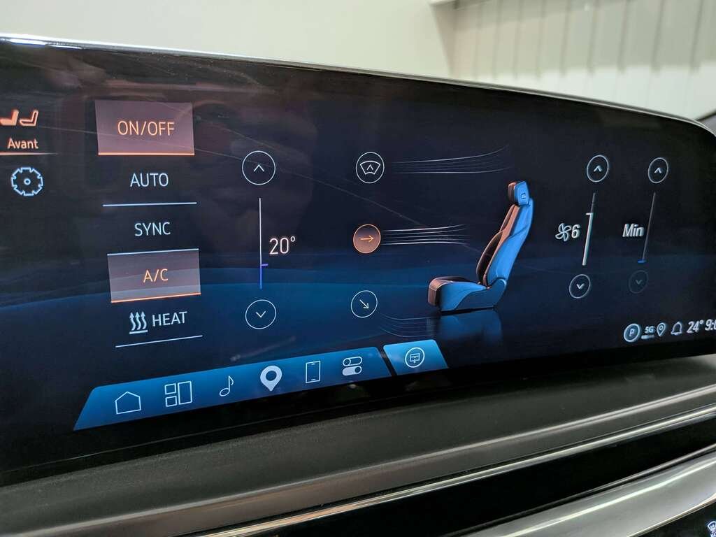 Cadillac LYRIQ 4dr Tech w/1SA 2024 Gris Val-David - photo #25