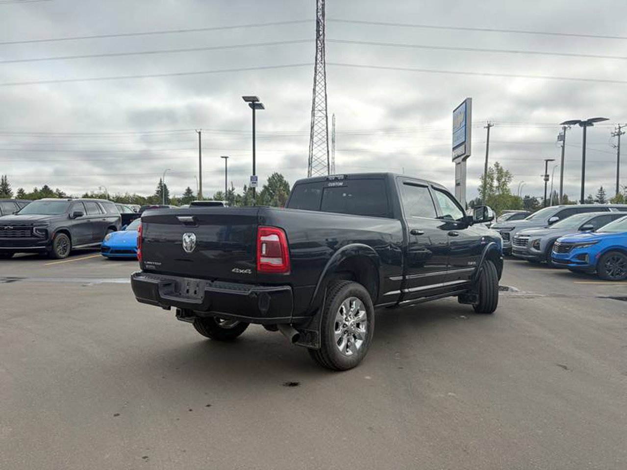 2019 Ram 2500 Limited 4x4 Crew Cab 6'4 Box Black Sherwood Park - photo #4