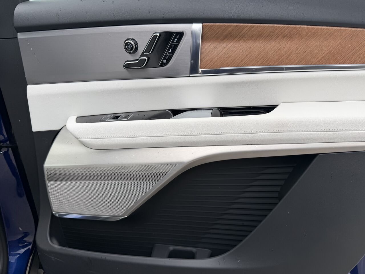 2026 Cadillac VISTIQ Sport AWD FINANCEMENT À PARTIR 3.99% Blue Laval - photo #18