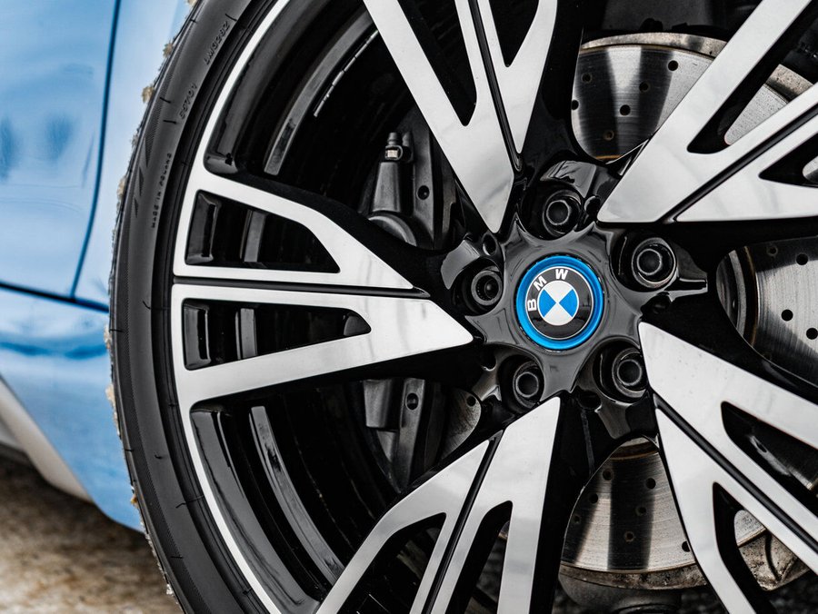 2015 BMW i8 Blue