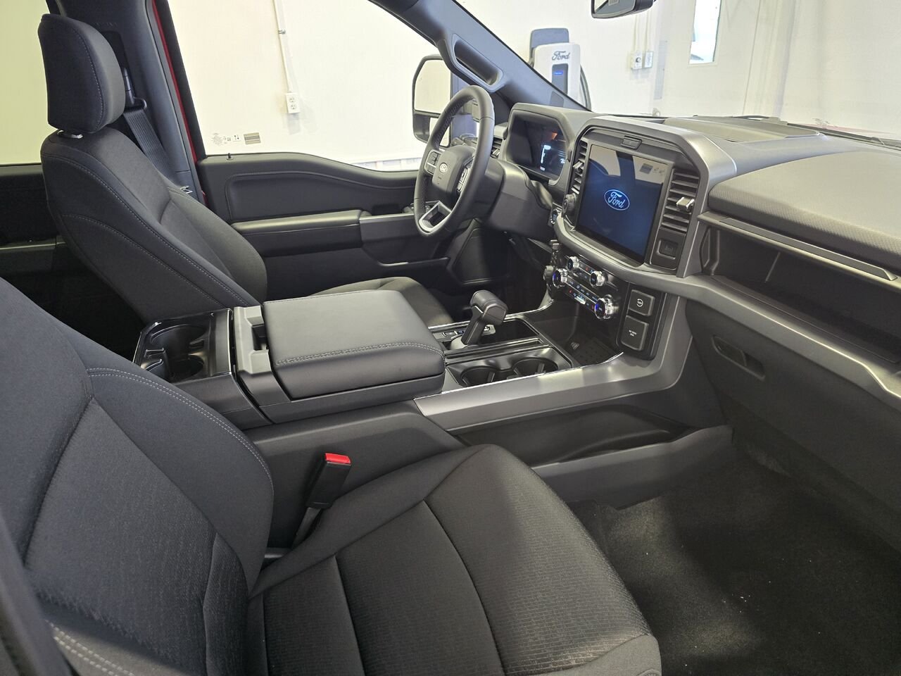 2026 Ford F-150 Red Saint-Eustache - photo #10