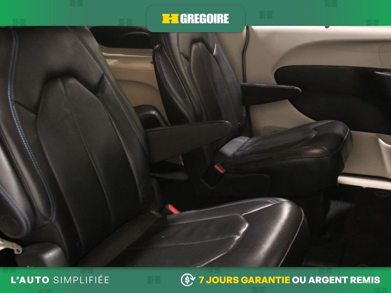 2021 Chrysler Pacifica Grey Blainville - photo #29