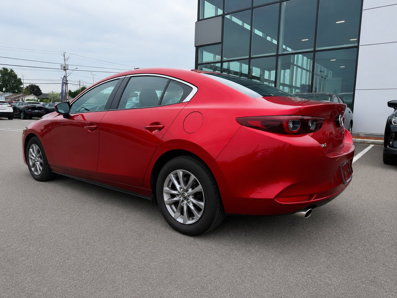 2024 Mazda Mazda3 Red Châteauguay - photo #5
