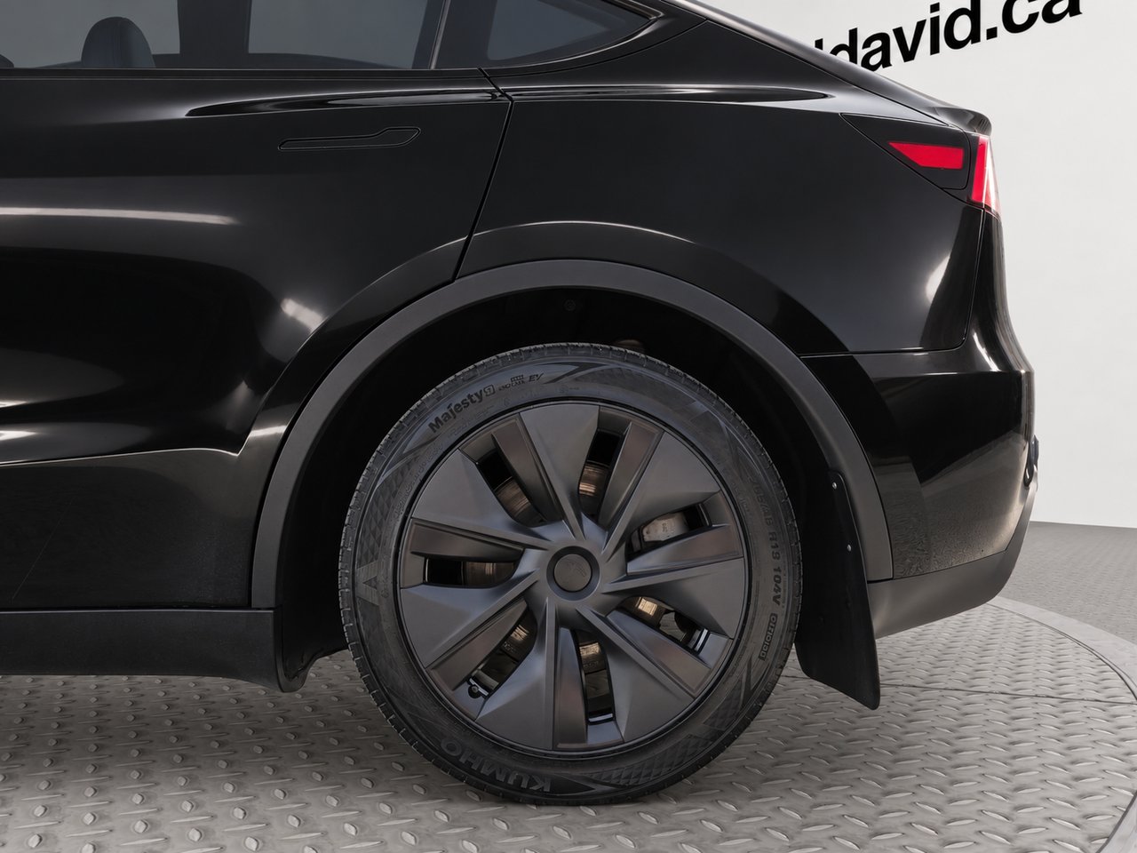 Tesla Model Y Longue autonomie PA 2024 Noir Val-David - photo #10