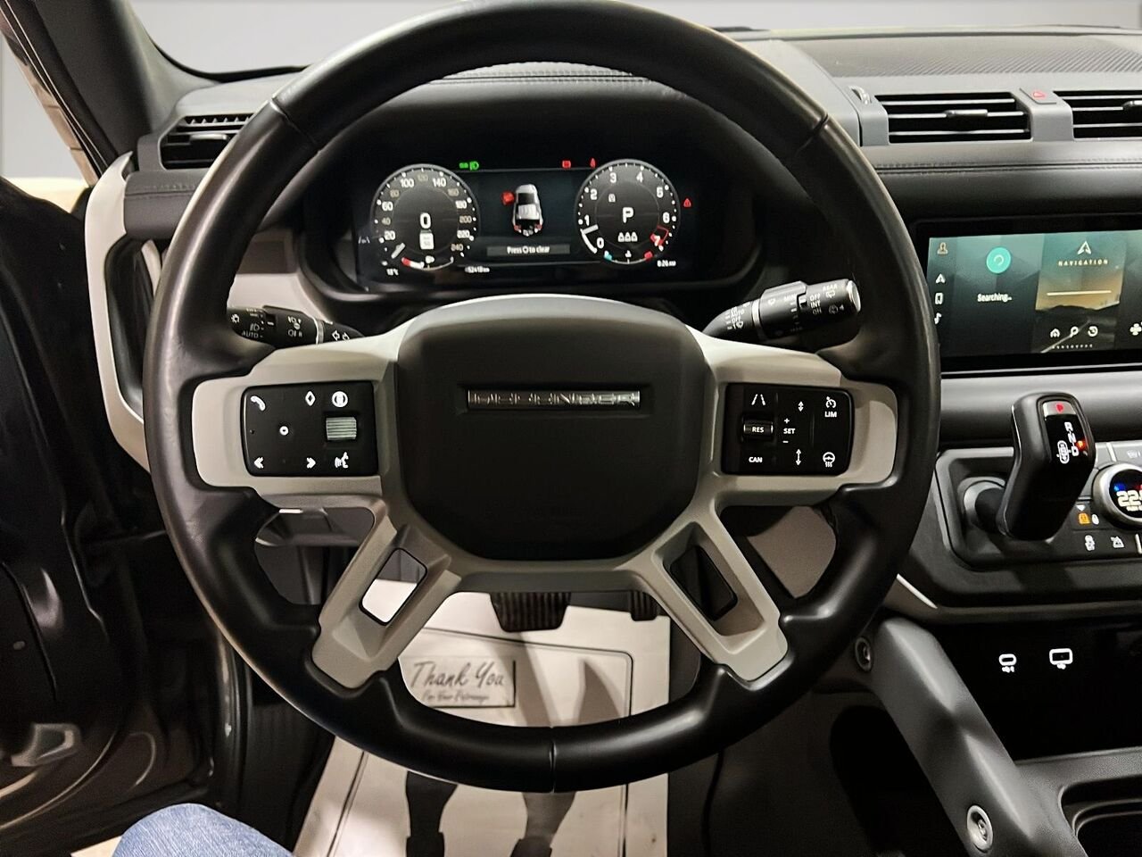 2024 Land Rover Defender Grey Québec - photo #30