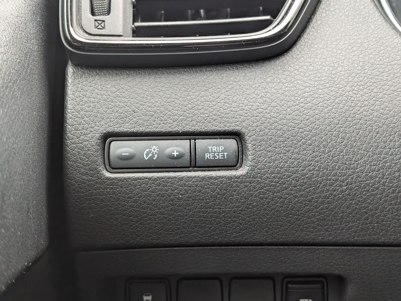 Nissan Rogue SE/SIÈGES CHAUFFANTS/VOLANT CHAUFFANT/AC/BLUETOOTH/CAMERA DE RECUL 2020 Gris Sherbrooke - photo #12
