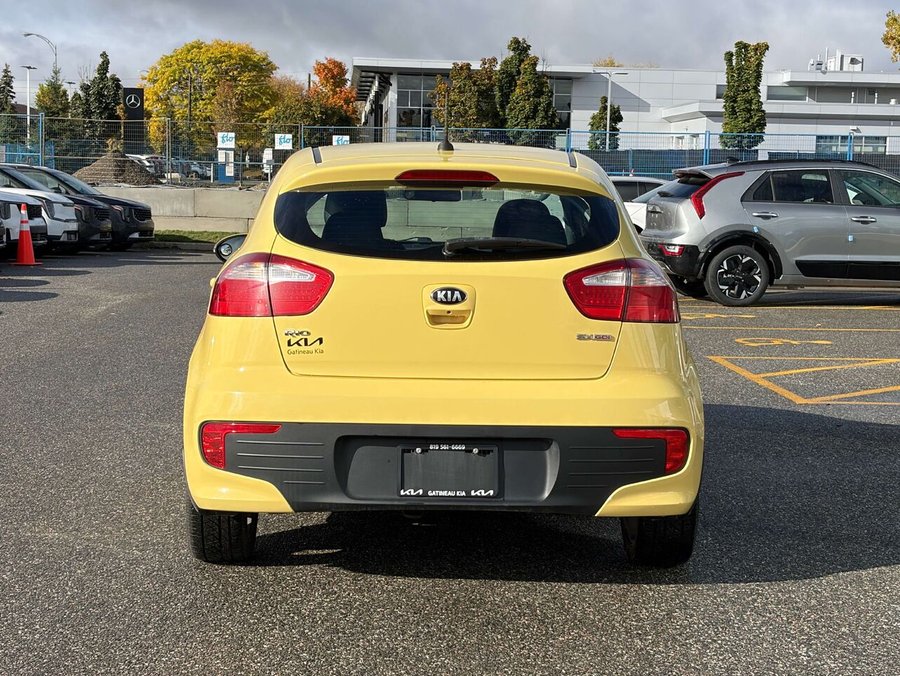 Kia Rio SX 2016 Jaune
