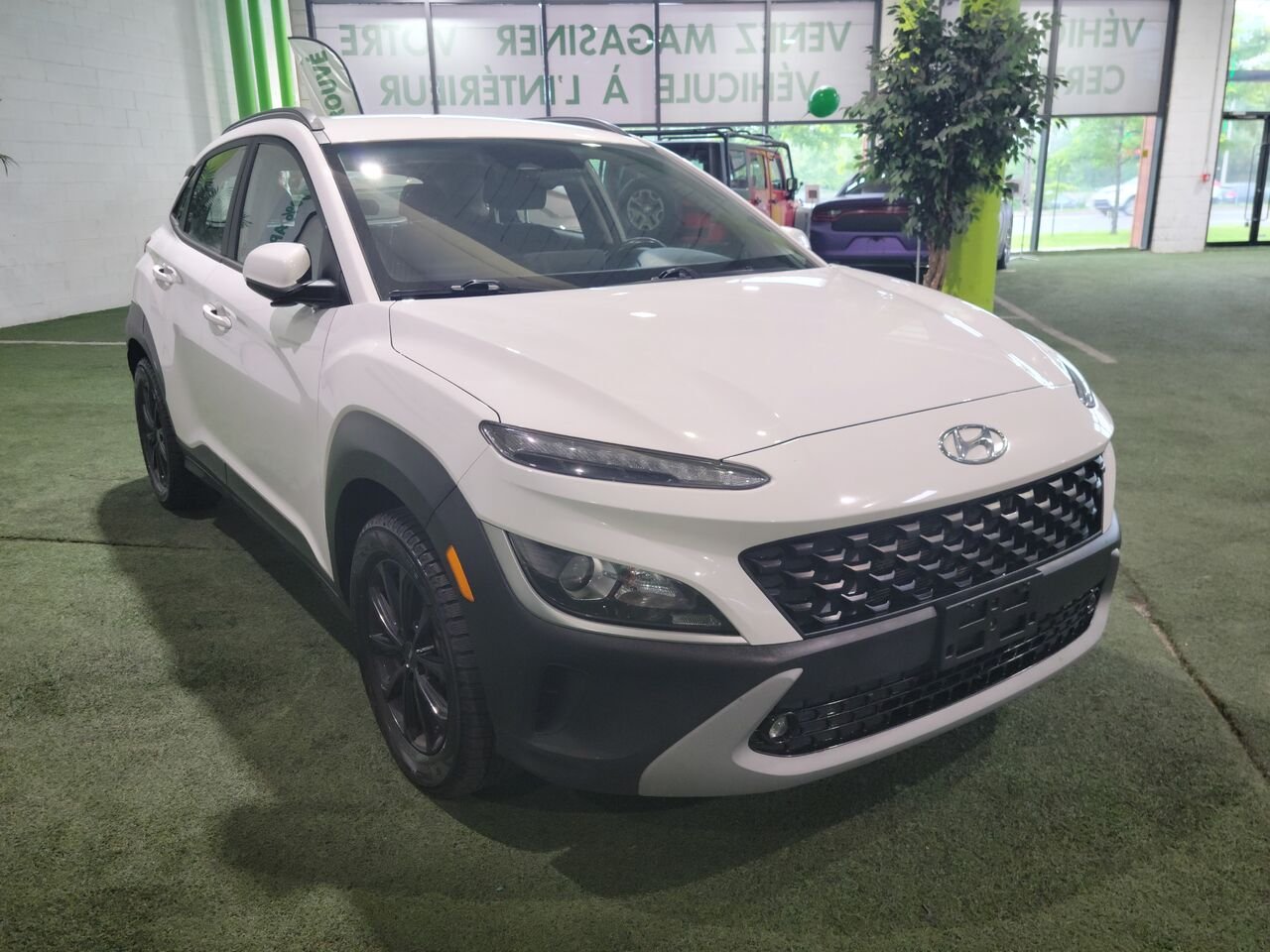 2022 Hyundai Kona White  - photo #7