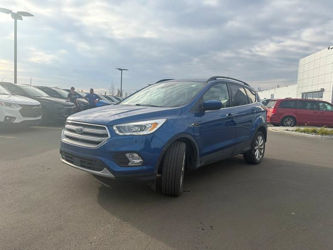 2019 Ford Escape SEL 4WD Blue Sherwood Park - photo #2