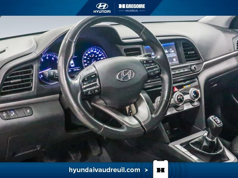Hyundai Elantra YW214 | Preferred Manual 2019 Blanc Laval - photo #15