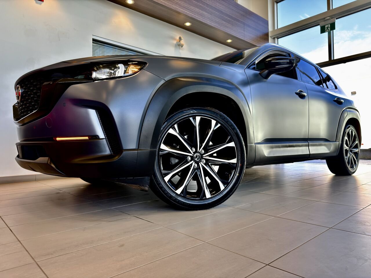 2023 Mazda CX-50 Black Notre-Dame-des-Prairies - photo #2