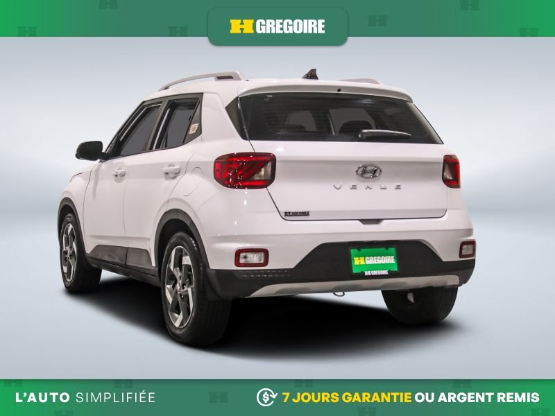 Hyundai Venue 822520 | Ultimate AUTO AC CUIR TOIT NAV MAGS CAM RECUL BLEU 2021 Blanc Laval - photo #5