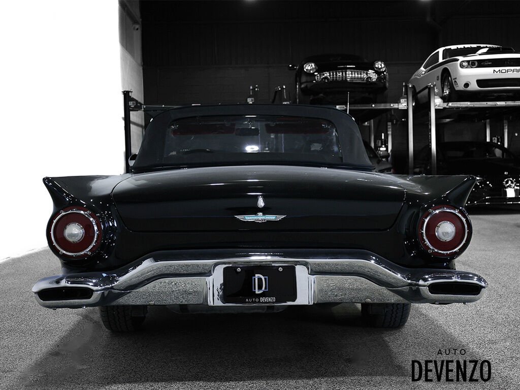 1957 Ford Thunderbird Black Saint-Eustache - photo #4