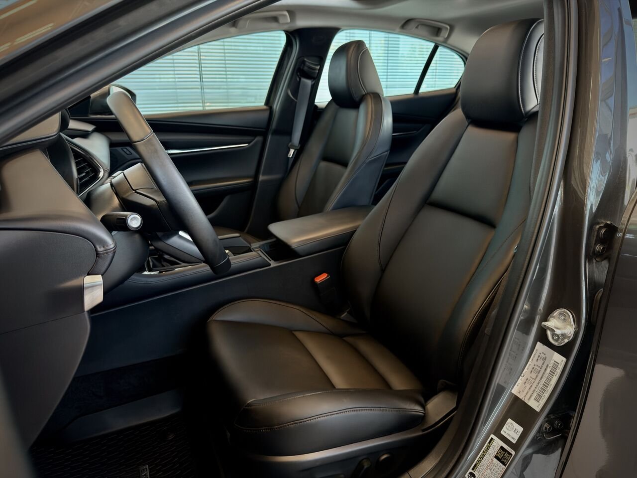 2025 Mazda Mazda3 Grey Notre-Dame-des-Prairies - photo #15