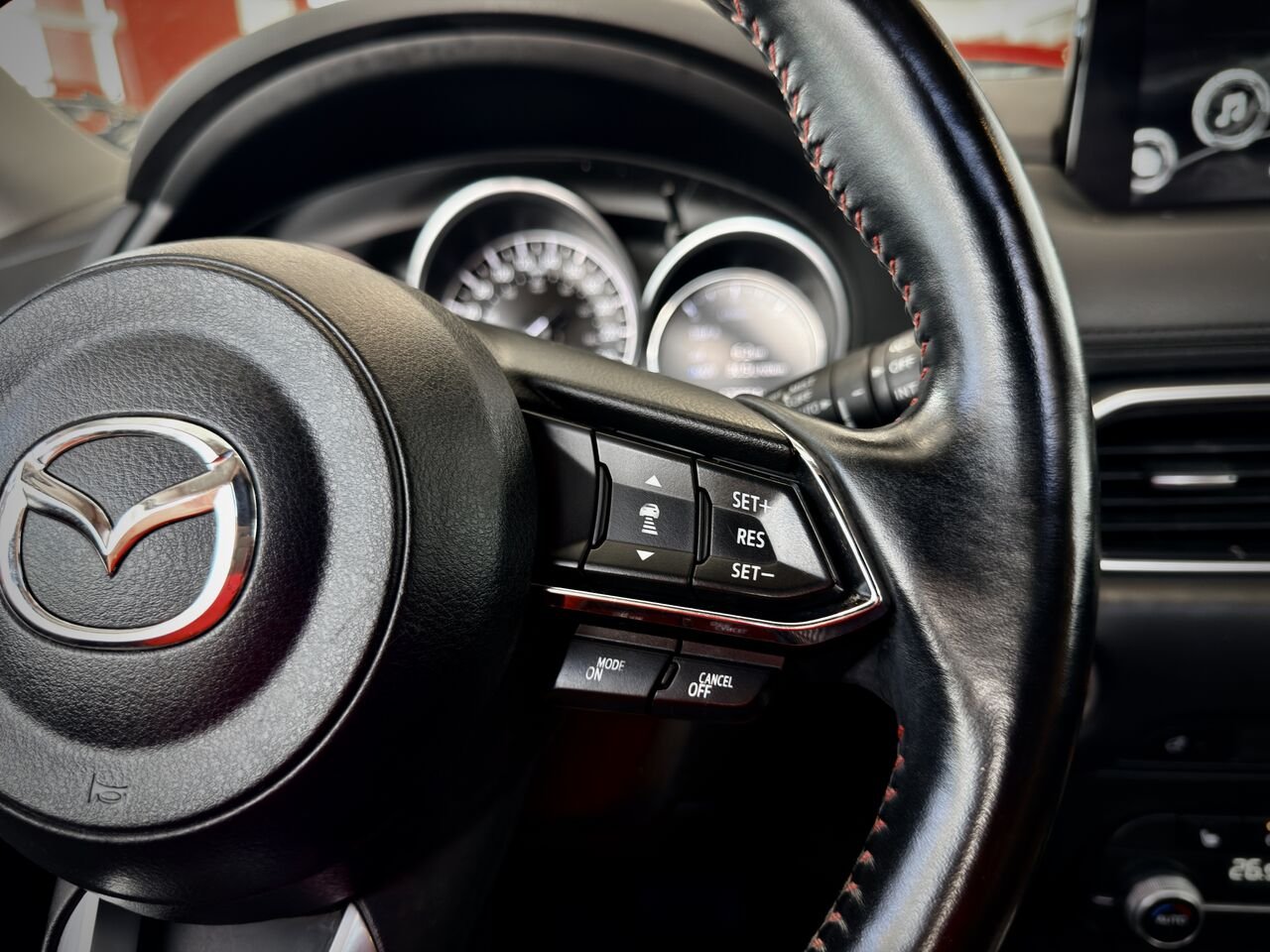 2021 Mazda CX-5 Black Notre-Dame-des-Prairies - photo #22