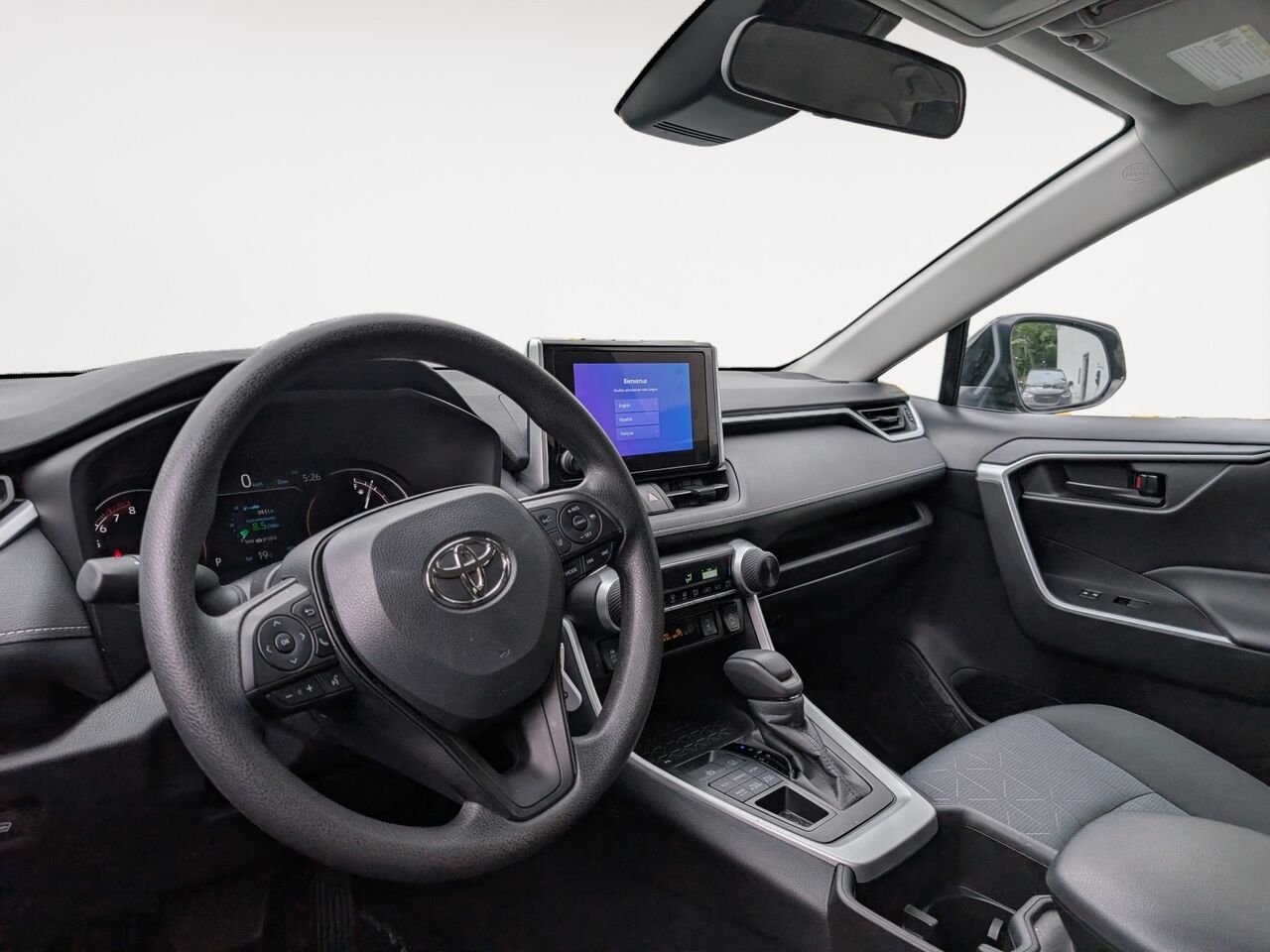Toyota RAV4 LE/SIÈGES CHAUFFANTS/CAMÉRA DE RECUL/BLUETOOTH/AC/ 2025 Noir Sherbrooke - photo #8