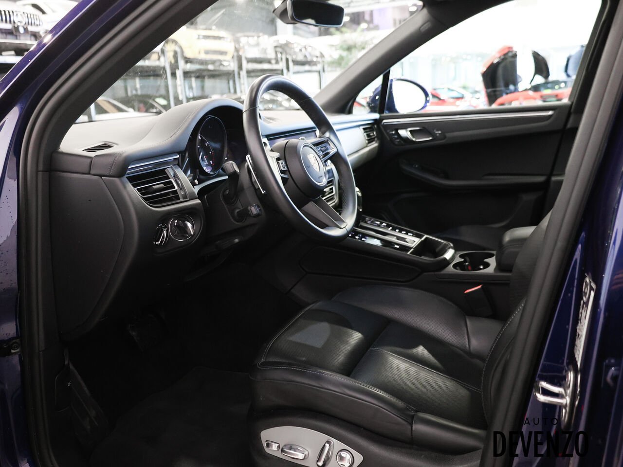 2025 Porsche Macan Blue Saint-Eustache - photo #12