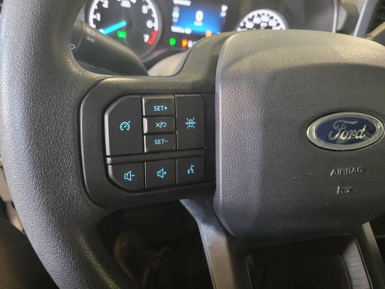 2023 Ford F-150 White  - photo #18
