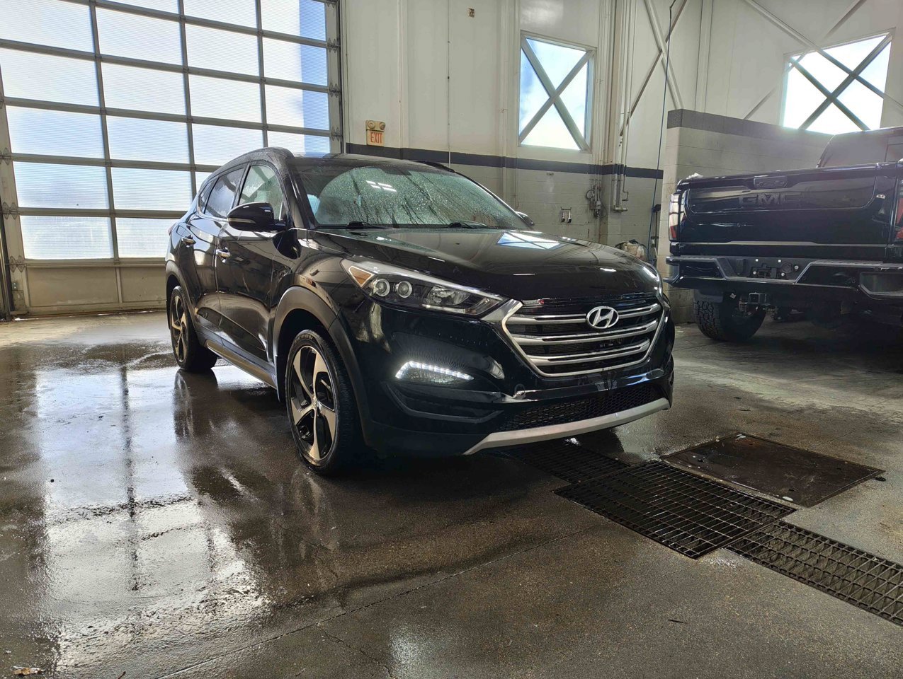 2017 Hyundai Tucson AWD 4dr 1.6L Limited Black Sherwood Park - photo #2
